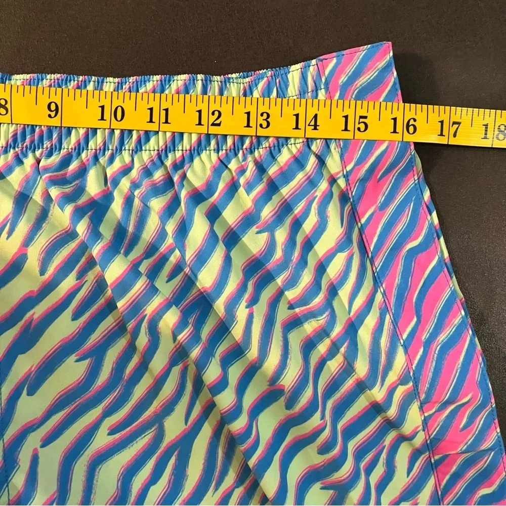 Chubbies Vibrant Zebra Print Swim Trunks Shorts 5.5” L